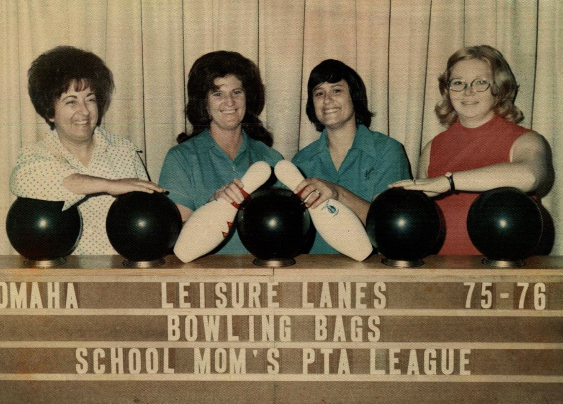 School Mom’s PTA Bowling Team